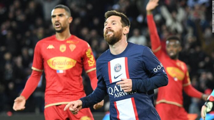 lionel-messi-scores-for-paris-saint-germain-in-first-game-back-since-world-cup-triumph