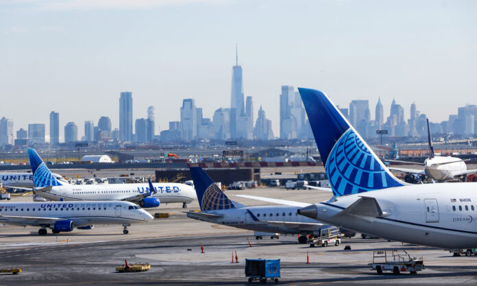 soil-stop-emitted-briefly-at-newark-airport-after-weeks-of-travel-chaos